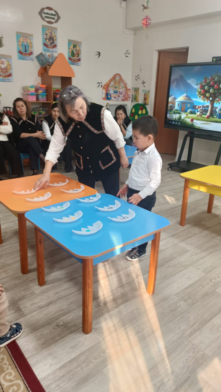 "Менің сүйікті қалам" ұйымдастырылған ашық іс-әрекет  "Күншуақ" ересек тобы