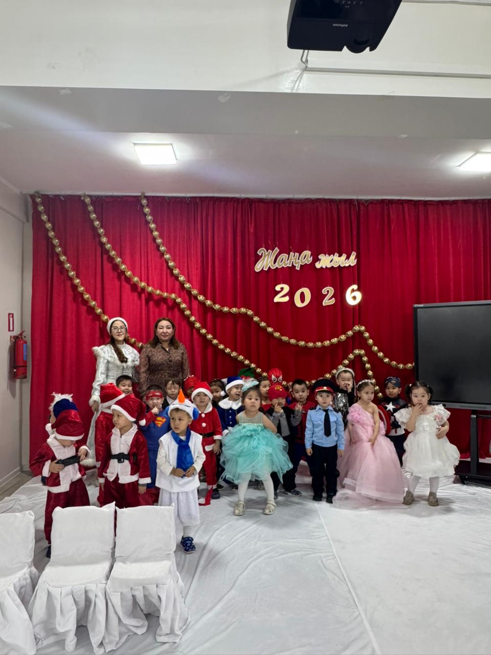 "Кел-Жаңа жыл,жаңа жыл" Ортаңғы "Айгөлек"тобы